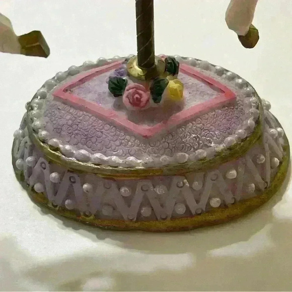 K's Collection Carousel Horse Figurine 4-3/4" tall Purple Roses - Picture 7 of 9